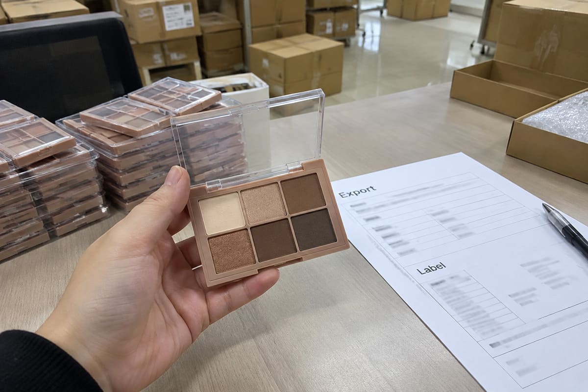 private label neutral eyeshadow palette testing for fallout and blendability